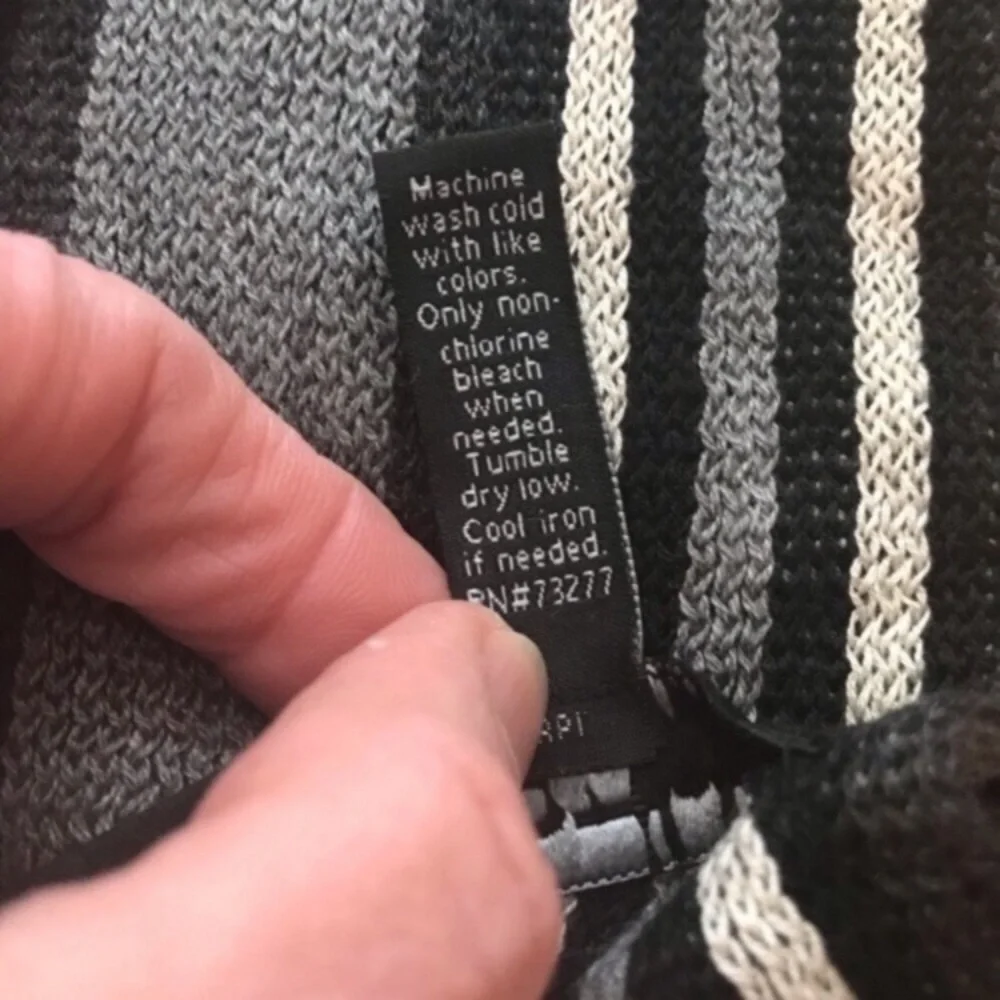 Apt. 9 charcoal & heather striped 64 x 10 fringed scarf